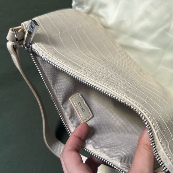 JW PEl ivory Croc shoulder bag - Picture 3 of 6